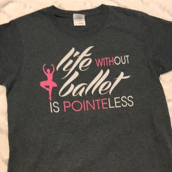 ‼️LAST DAY‼️ LIKE-NEW GILDAN ULTRA COTTON BALLET T-SHIRT - Picture 1 of 7